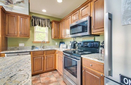 Blue Eye House | Hot Tub & Fire Pit! Lake-View Home in Blue Eye