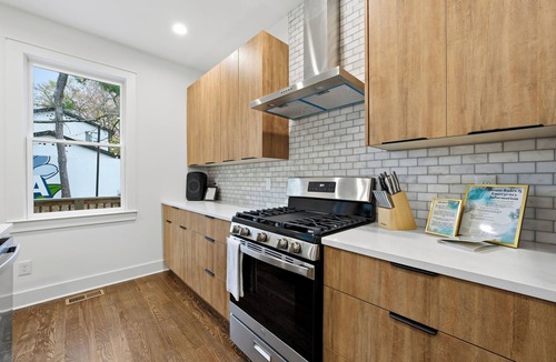 Atlanta House | Hot Tub, Fire Pit, Office+Monitors, Walk2Beltline