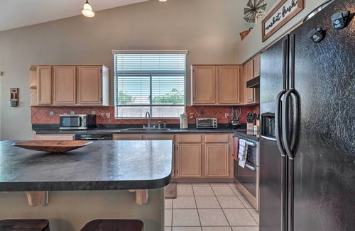 Mountain Crest House | Hot Tub & Fire Pit: Phoenix Oasis Near Hiking!