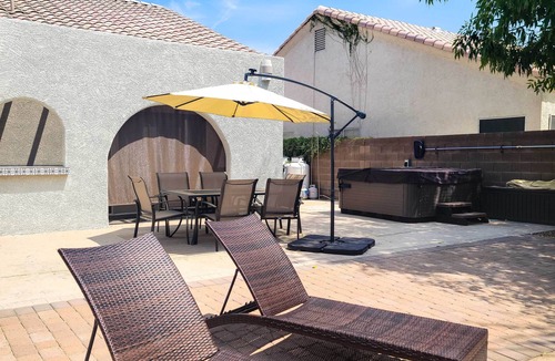 Mountain Crest House | Hot Tub & Fire Pit: Phoenix Oasis Near Hiking!