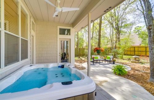 Indian Springs House | Hot Tub, Fire Pit: Retreat in The Woodlands!