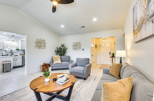 Wake Village House | Hot Tub & Fire Pit: Home Near Downtown Texarkana