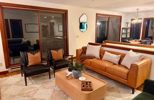 Plymouth Ski Chalet | Hot Tub & Firepit Near Ski Resorts & Cozy Modern Cabin