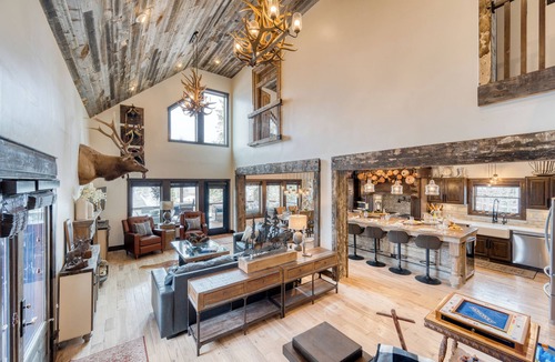 Elk Court Cabins House | Hot Tub, Firepit & Views, Sleeps 19 | Winterhaven Estate by AvantStay