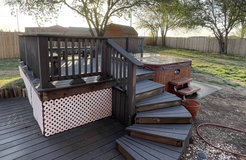 Enid House | Hot Tub & Game Room 3b/r 2.5b/r! Ultimate Getaway!