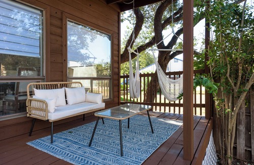 Lakeway House | Hot tub~Game Room~Fire pit~Grill