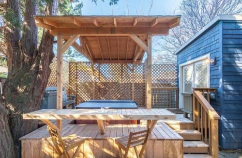 Sullivan's Gulch House | Hot Tub, Game Room & Fire Pit!