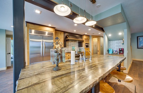 Afton House | Hot Tub, Game Room & More! Lakefront Home in Afton