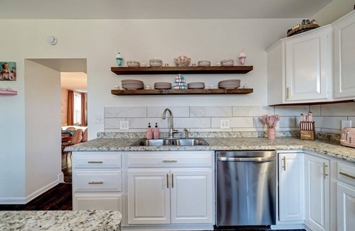 Annville House | Hot Tub, Game Room, Near Hershey, Candy Theme, Unique
