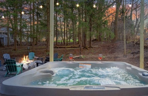 Syracuse House | Hot Tub, Game Room, Near SU, sleeps 10
