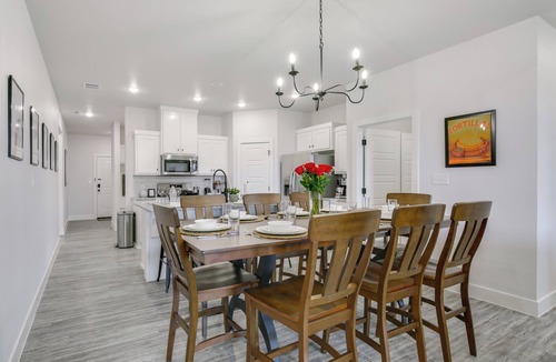 Lubbock Cottage | Hot Tub & Game Room: 'raider Resort' in Lubbock