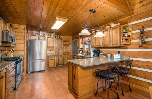Ellijay Cabin | Hot Tub, Game Room - Your Perfect Getaway!