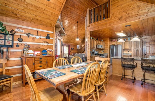 Ellijay Cabin | Hot Tub, Game Room - Your Perfect Getaway!