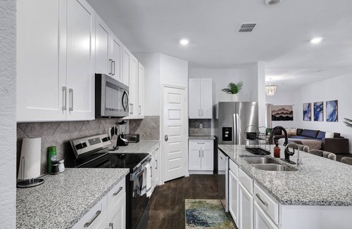 San Antonio House | Hot Tub Getaway | Game Room Office Yard BBQ WiFi