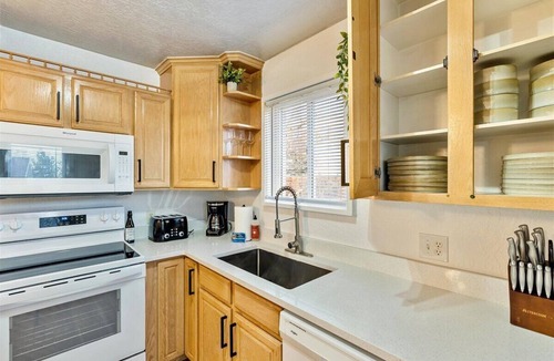 South Salt Lake House | Hot Tub Getaway and Quiet Home Near Downtown SLC