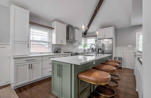 Lexington House | Hot Tub | Great Location | King Beds | Grill & Patio