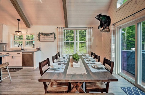 Benezette Cabin | Hot Tub, Grill & Mtn Views! Benezette Cabin