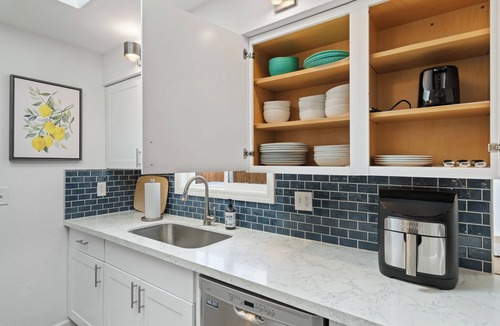 Vancouver House | Hot Tub Home