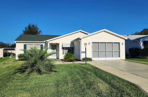 Santo Domingo House | Hot Tub House Escape – 3BR in The Villages at Special Rates