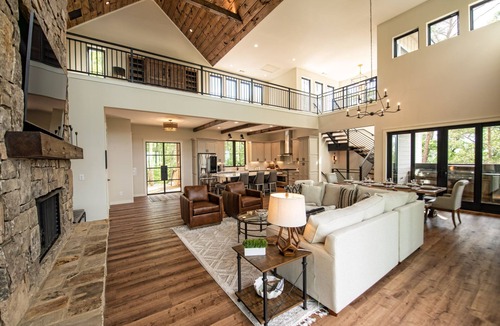 Blue Ridge House | Hot Tub, Incredible View, Aska Adventure Area. Sleeps 12!