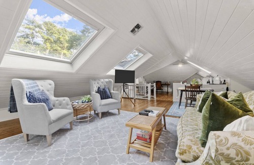 Decatur Apartment | Hot Tub + King Bed + Walkable