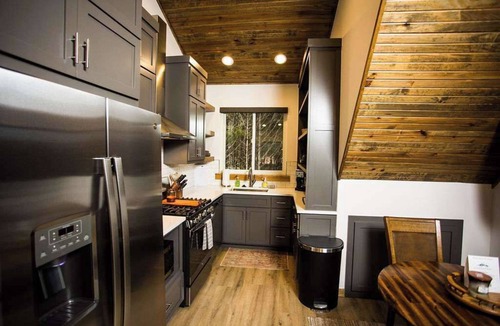 Eureka Springs House | Hot Tub, Lake Access, Kayaks/boards, Firepit
