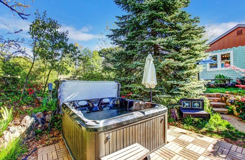 Rough and Ready House | ★Hot Tub ֎ Large Garden ֎ Treehouse ֎