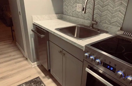 Halfmoon Apartment | HOT TUB & New Stylish Saratoga County Efficiency