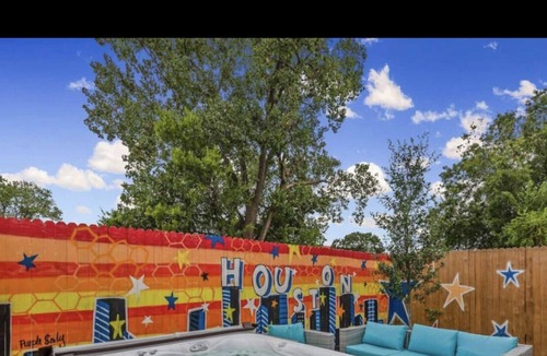 Northside House | Hot Tub!!! North Houston LCG