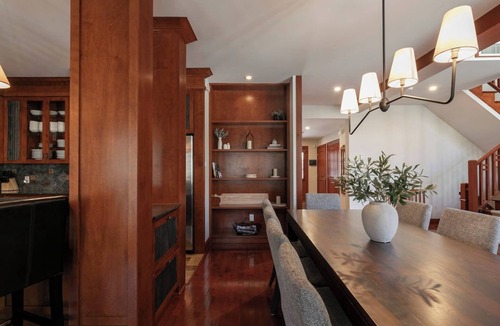 Mont-Tremblant Ski Chalet | HOT TUB - Ping-Pong - BBQ Terrace - Free Shuttle