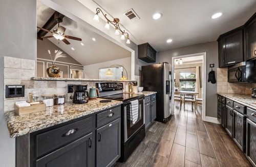 Lewisville House | Hot Tub/Pool/Arcade/2 Game Rooms