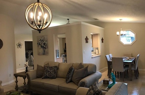 Big Cypress Golf and Country Club House | Hot tub/Pool over looking Golf course minutes To seagate and clam pass Beach