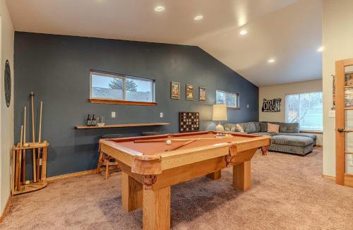 Mountain View District House | Hot Tub - Pool Table - Deck with Pilot Butte Views