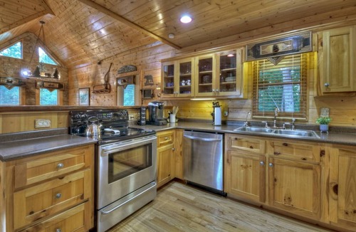 Morganton Cabin | Hot Tub | Pool Table | Pets | Scav. Hunt | Views