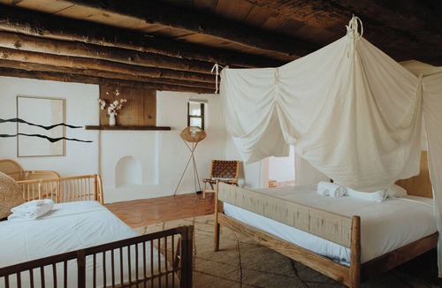 Old Town House | Hot Tub + Pool! Yucca Suite at The Desert Compass