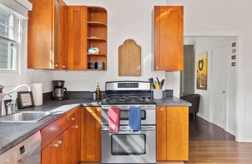 Napa House | Hot Tub | PRIME DWTN NAPA | 3 bed | 2 Bath