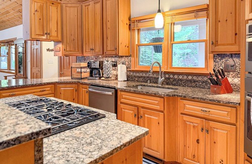 Silver Lake House | Hot Tub - Rec Room - Zen Deck - Tech Beds - Lake < 1mi