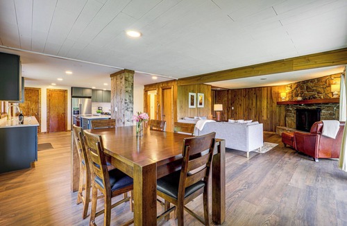 Burnsville Cottage | Hot Tub Relaxation: Mountaintop Gem in Burnsville!