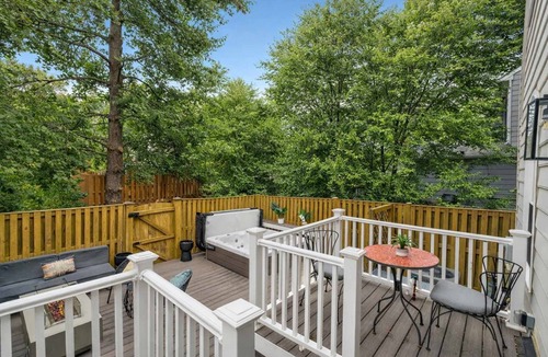 Newington Condo | Hot Tub Retreat- Close to DC