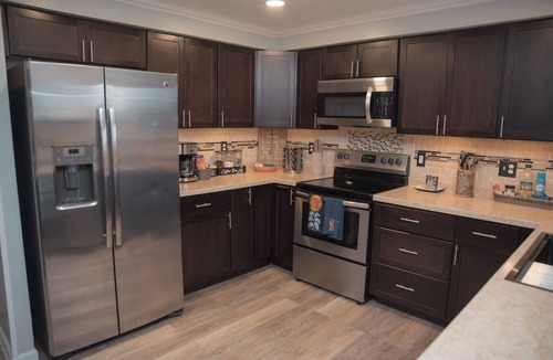 Huber Heights House | Hot Tub Retreat in Huber Heights – Near Rose Music