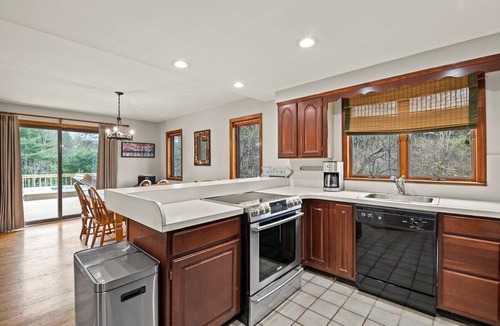 North Creek House | Hot Tub Sauna 5 Min to Gore Mountain