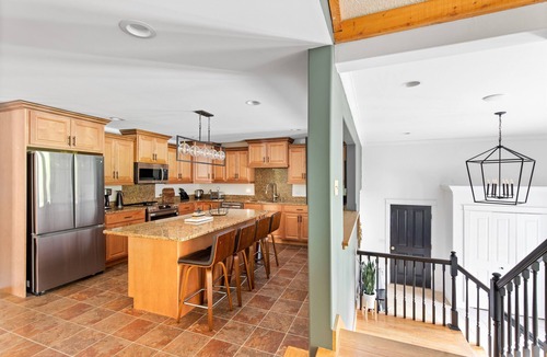 Johnson House | Hot tub, sauna, arcade, 18 acres