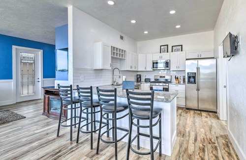 Lakeside City House | Hot Tub & Sauna: Lakefront Wichita Falls Home!