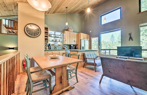Truckee Cottage | Hot Tub & Ski Shuttle: Northstar Resort House