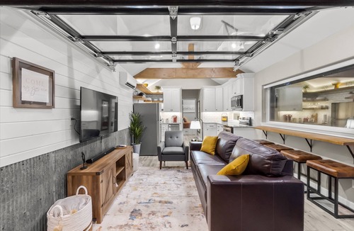 Spring House | HOT TUB! Tiny Home with one feature you won't find anywhere else.