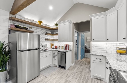Spring House | HOT TUB! Tiny Home with one feature you won't find anywhere else.