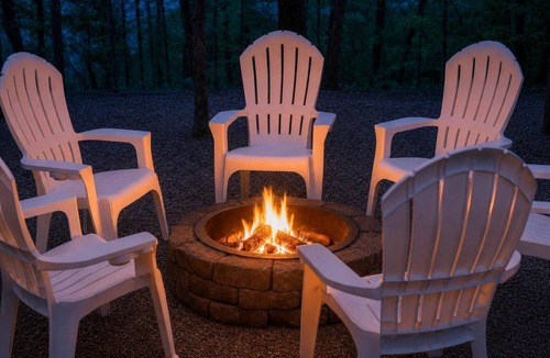 Bella Vista House | Hot Tub · Trail to Lake · Sleeps 15 · Pets OK