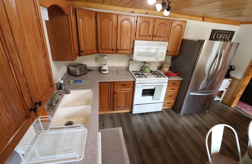 Coudersport Cabin | Hot Tub under Cherry Springs Dark Skies Firepit
