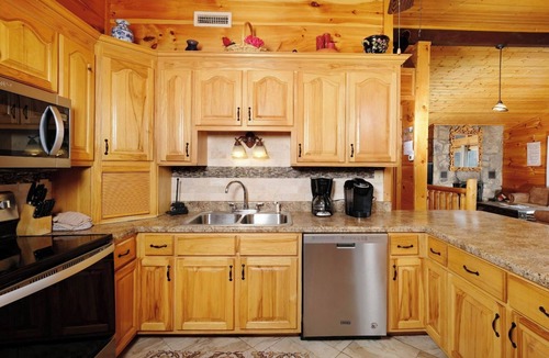 Chalet Village Cabin | Hot Tub, Views, Game! - A Million Dollar View