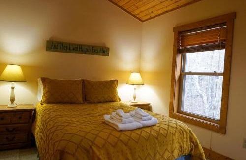 Beech Mountain House | Hot tub, views, Pool Table, Pet Friendly